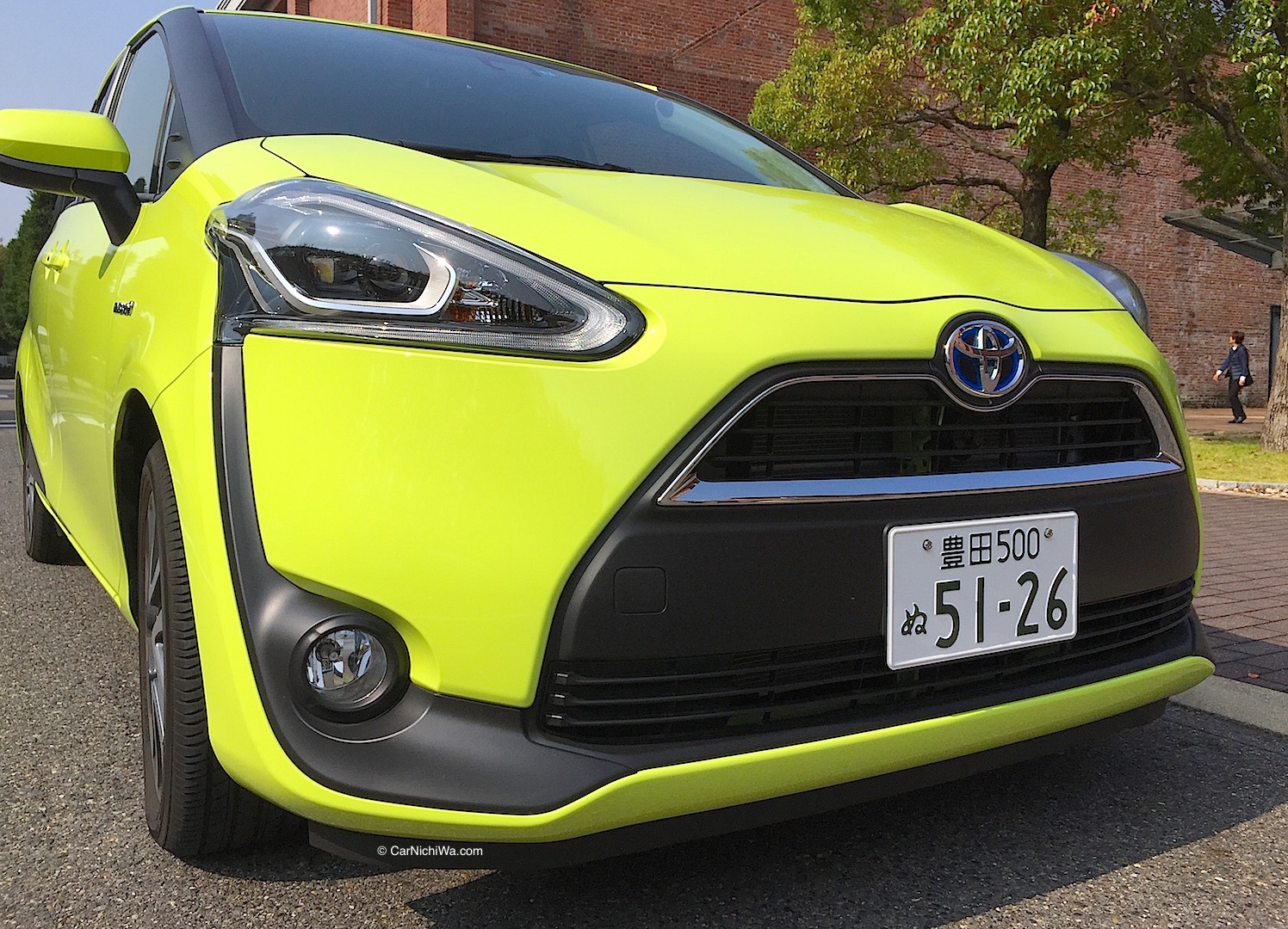 Review Singkat Toyota Sienta Mobil Van Yang Lagi Trend Di Jepang