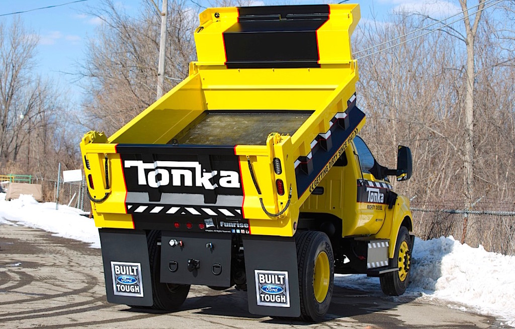 FordF750-Tonka_05_HR