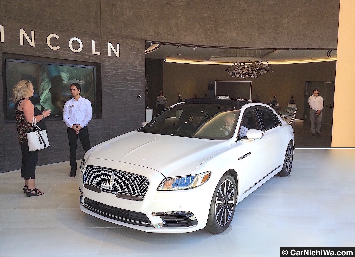 2017 Lincoln Continental Preview – Visiting the New Lincoln Experience ...